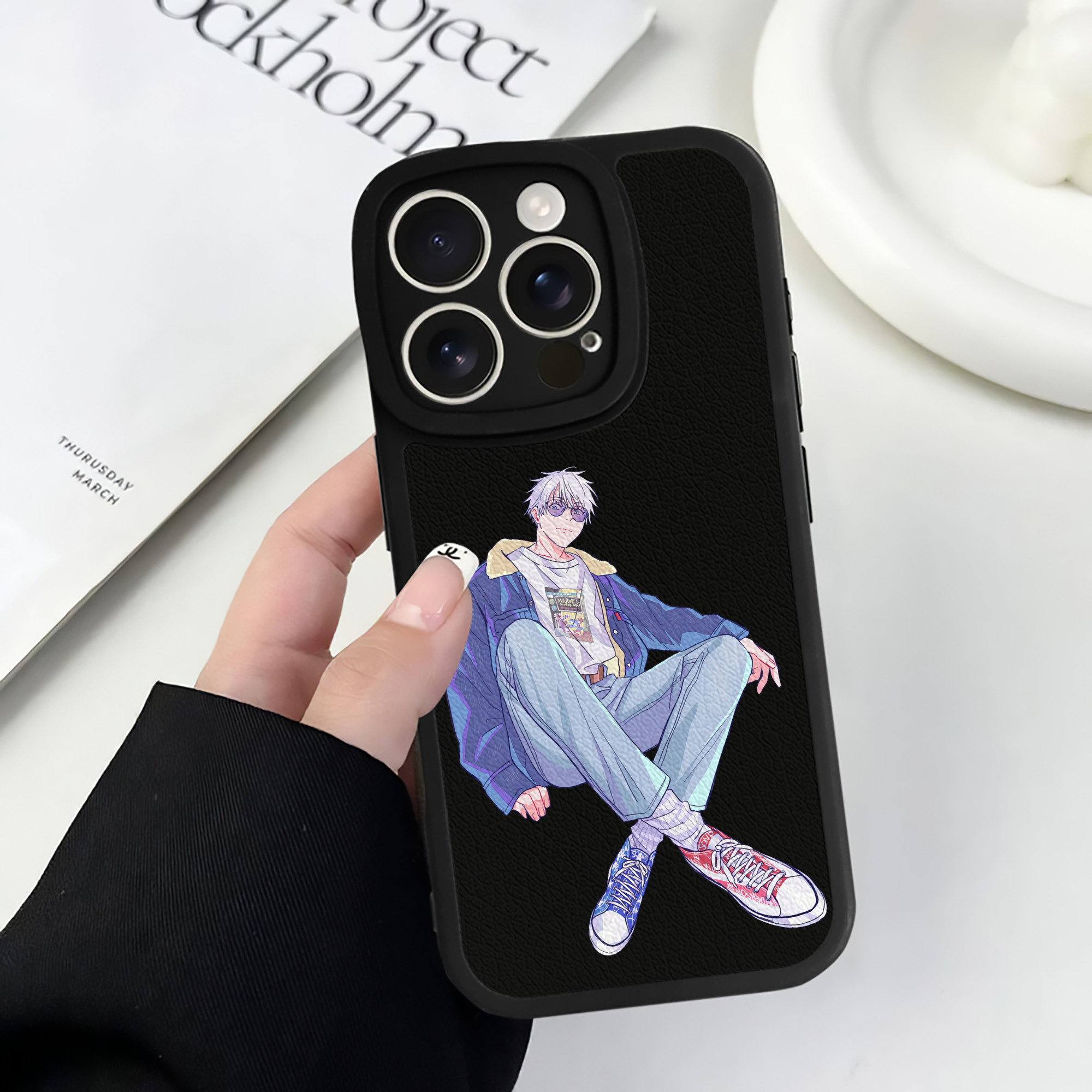 （画像用） 呪術廻戦 Jujutsu Kaisen 【iPhone 16シリーズ対応】シリコンスマホケース（レザー調） 材質：シリコン
